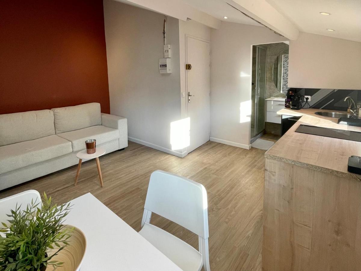 Appartement Lise - Port & Halles, Depart Ferry Тулон Екстериор снимка